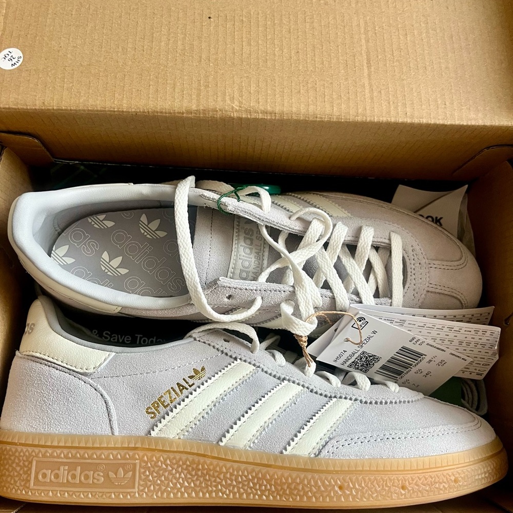 Womens sz 7 Adidas Spezial Handball grey sneaker.